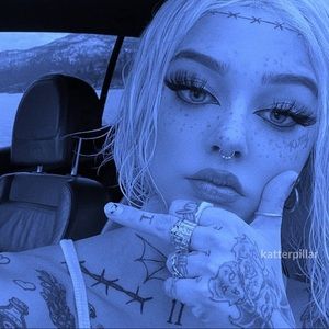 Meet your Posher, Alexus